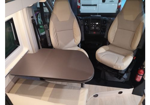Camper Van DREAMER D53 FUN en Sale Occasion