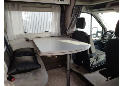 Capuchina Motorhome BENIMAR Sport Up 340 en Sale Occasion