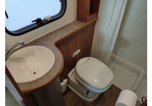 Low Profile Motorhome RIMOR Blucamp Sky 20 en Sale Occasion