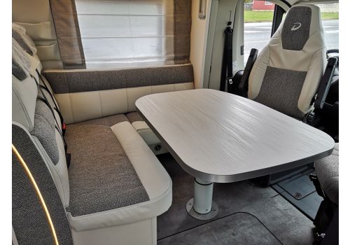 Low Profile Motorhome DETHLEFFS Trend T 7057 EB Modelo 2020 en Sale Occasion