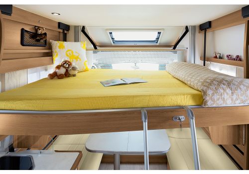 Low Profile Motorhome RAPIDO 696F Modelo 2020 en Sale Occasion