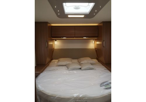 Low Profile Motorhome RAPIDO 696F Modelo 2020 en Sale Occasion