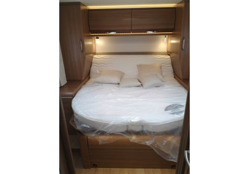 Low Profile Motorhome RAPIDO 696F Modelo 2020 en Sale Occasion