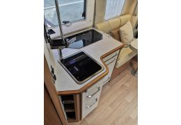 Low Profile Motorhome RAPIDO 696F Modelo 2020 en Sale Occasion