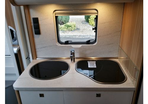 Integral Motorhome DETHLEFFS Advantage I-6671 en Sale Occasion
