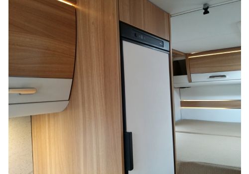 Integral Motorhome DETHLEFFS Advantage I-6671 en Sale Occasion