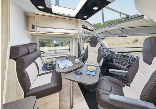 Camper Van DREAMER Fun D68 Exclusive 2021 en Sale Occasion