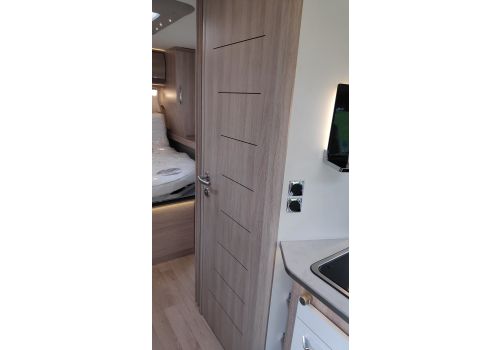 Integral Motorhome RAPIDO 8096dF ALDE 2020 en Sale Occasion