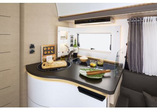 Integral Motorhome RAPIDO M 96 en Catalog