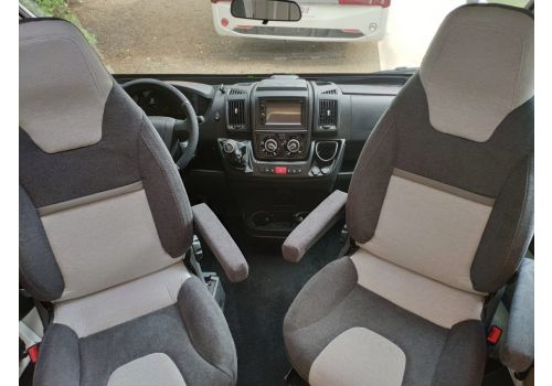Low Profile Motorhome RAPIDO 666F Modelo 2020 en Catalog