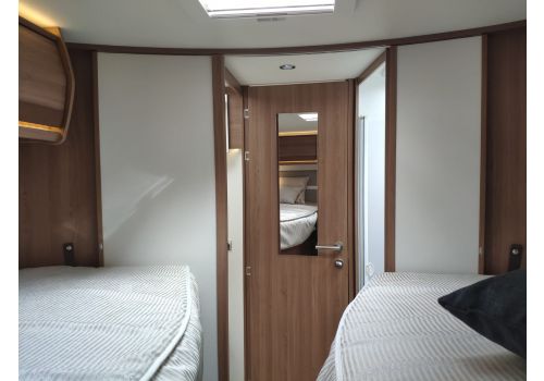 Low Profile Motorhome RAPIDO 666F Modelo 2020 en Catalog
