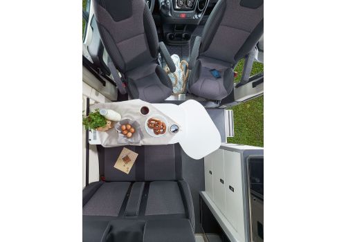 Camper Van WESTFALIA Amundsen 600 D en Catalog