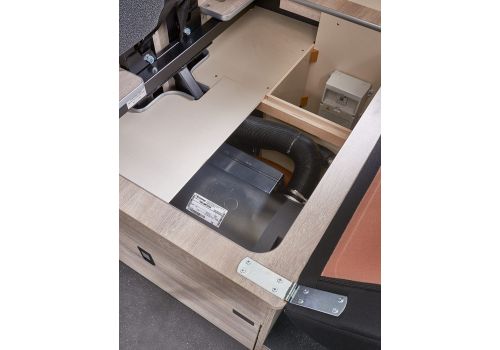 Camper Van WESTFALIA Amundsen 600 D en Catalog