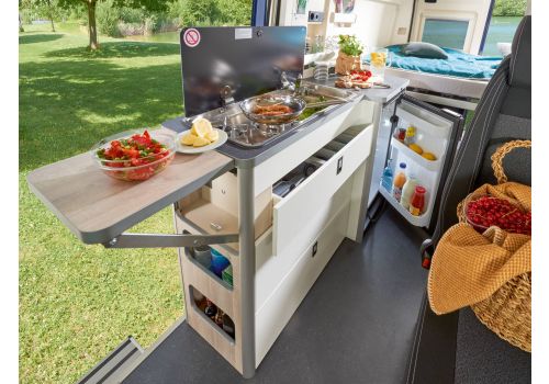 Camper Van WESTFALIA Amundsen 600 D en Catalog