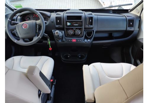 Camper Van DREAMER Select Living Van 2020 en Catalog