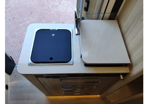 Camper Van DREAMER Select Living Van 2020 en Catalog