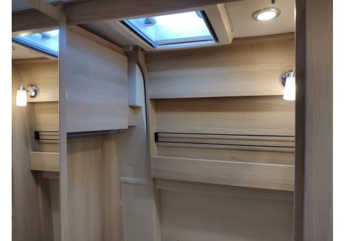 Camper Van DREAMER Select Living Van 2020 en Catalog