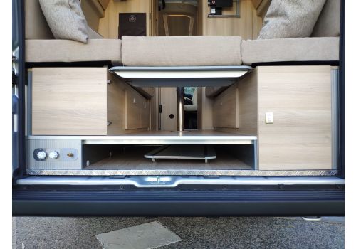 Camper Van DREAMER Select Living Van 2020 en Catalog