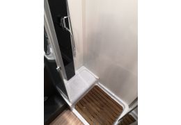 Low Profile Motorhome BENIMAR Mileo 242 en Sale Occasion