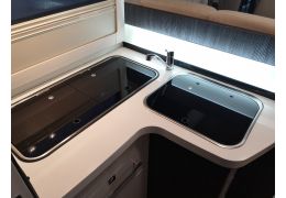 Low Profile Motorhome BENIMAR Mileo 242 en Sale Occasion