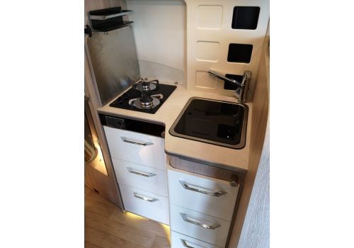 Camper Van RAPIDO V62 modelo 2020 en Sale Occasion