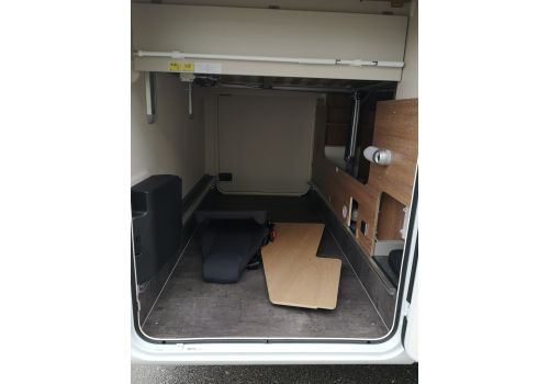 Low Profile Motorhome DETHLEFFS T 7057 DBM modelo 2020 en Sale Occasion
