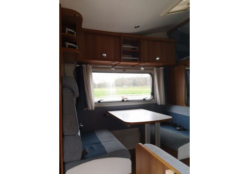 Capuchina Motorhome RIMOR Trimarano 9 en Sale Occasion
