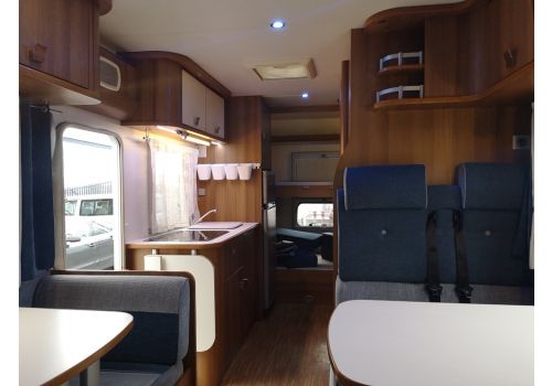 Capuchina Motorhome RIMOR Trimarano 9 en Sale Occasion