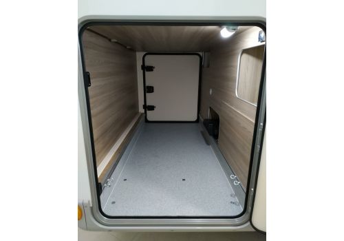 Low Profile Motorhome LMC Element T 758 G en Sale Occasion