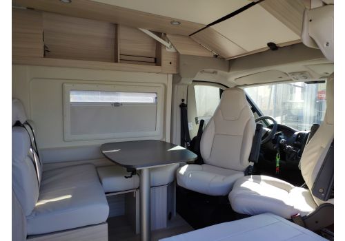 Camper Van DREAMER Camper Five FUN modelo 2020 en Sale Occasion