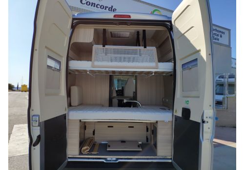 Camper Van DREAMER Camper Five FUN modelo 2020 en Sale Occasion