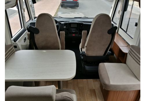 Integral Motorhome DETHLEFFS Advantage I-7051 en Sale Occasion