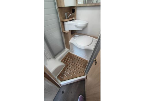 Low Profile Motorhome SUNLIGHT T58 en Sale Occasion