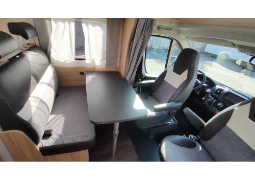Low Profile Motorhome SUNLIGHT T58 en Sale Occasion