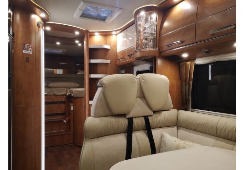 Integral Motorhome CARTHAGO C-Line I 4.9 modelo 2020 en Sale Occasion