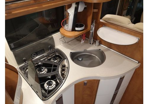 Integral Motorhome CARTHAGO C-Line I 4.9 modelo 2020 en Sale Occasion