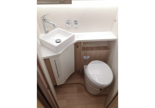 Integral Motorhome RAPIDO 896F modelo 2020 en Sale Occasion
