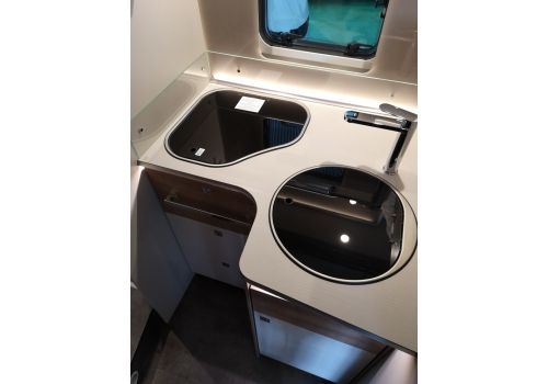 Integral Motorhome DETHLEFFS I 7057 DBM Modelo 2020 en Sale Occasion