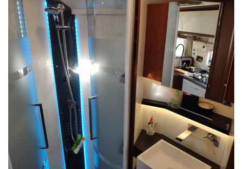 Integral Motorhome RAPIDO Distinction i 1090 en Sale Occasion
