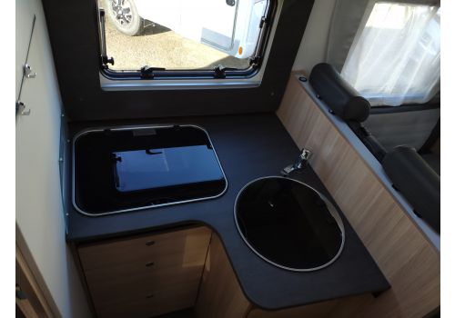 Low Profile Motorhome SUNLIGHT T 69 L XV Aniversario Modelo 2020 en Sale Occasion