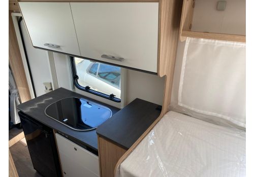 Low Profile Motorhome SUNLIGHT V66 en Sale Occasion