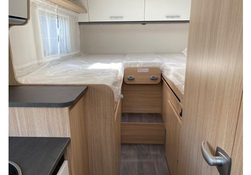 Low Profile Motorhome SUNLIGHT V66 en Sale Occasion