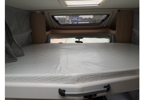 Low Profile Motorhome SUNLIGHT T-69 L en Sale Occasion