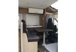 Low Profile Motorhome SUNLIGHT T-69 L en Sale Occasion