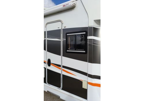 Low Profile Motorhome SUNLIGHT T 69 L en Sale Occasion
