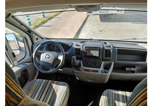 Low Profile Motorhome BURSTNER T 645 en Sale Occasion