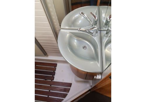 Low Profile Motorhome BURSTNER T 645 en Sale Occasion