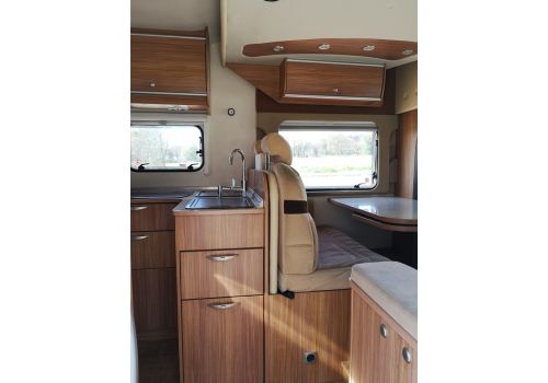 Low Profile Motorhome BURSTNER Ixeo T664 en Sale Occasion