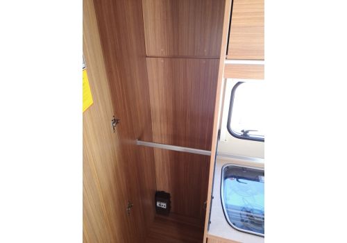 Low Profile Motorhome BURSTNER Ixeo T664 en Sale Occasion