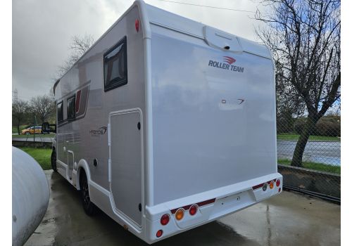Low Profile Motorhome ROLLER TEAM Kronos Advance 284 TL en Sale Occasion